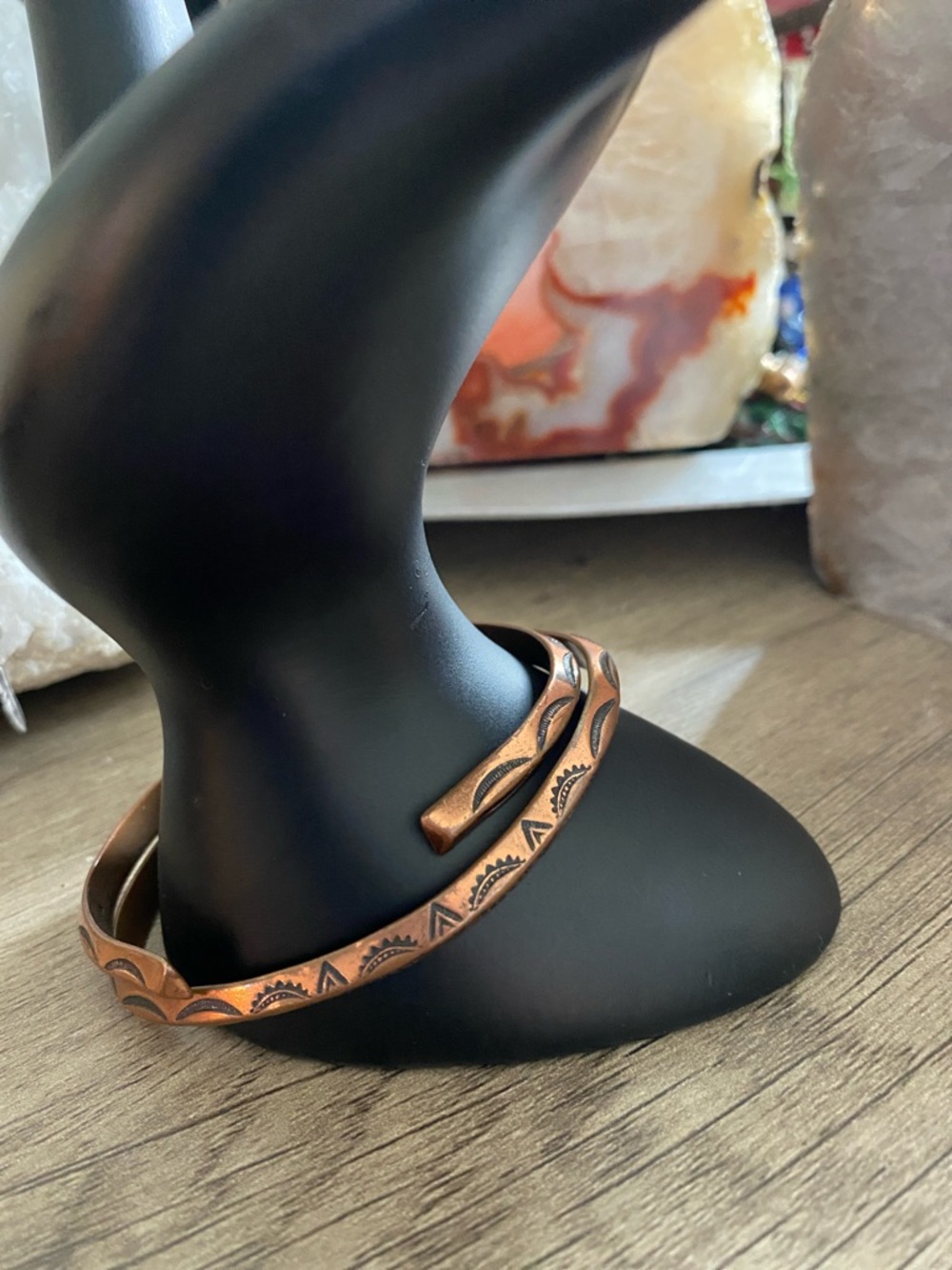 2 Vintage Copper Cuff Bracelet’s Hand Etched Signed Copper VSM? Pyramid Profile - Picture 4 of 7